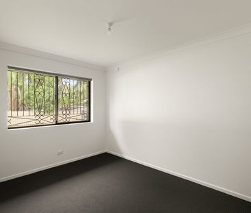 Fresh, Bright & Move-In Ready – A Stylishly Updated Home in Gailes - Photo 6