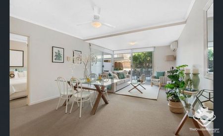 2 BEDROOM 2 BATH UNFURNISHED APARTMENT IN CENTRAL INDOOROOPILLY - Photo 5