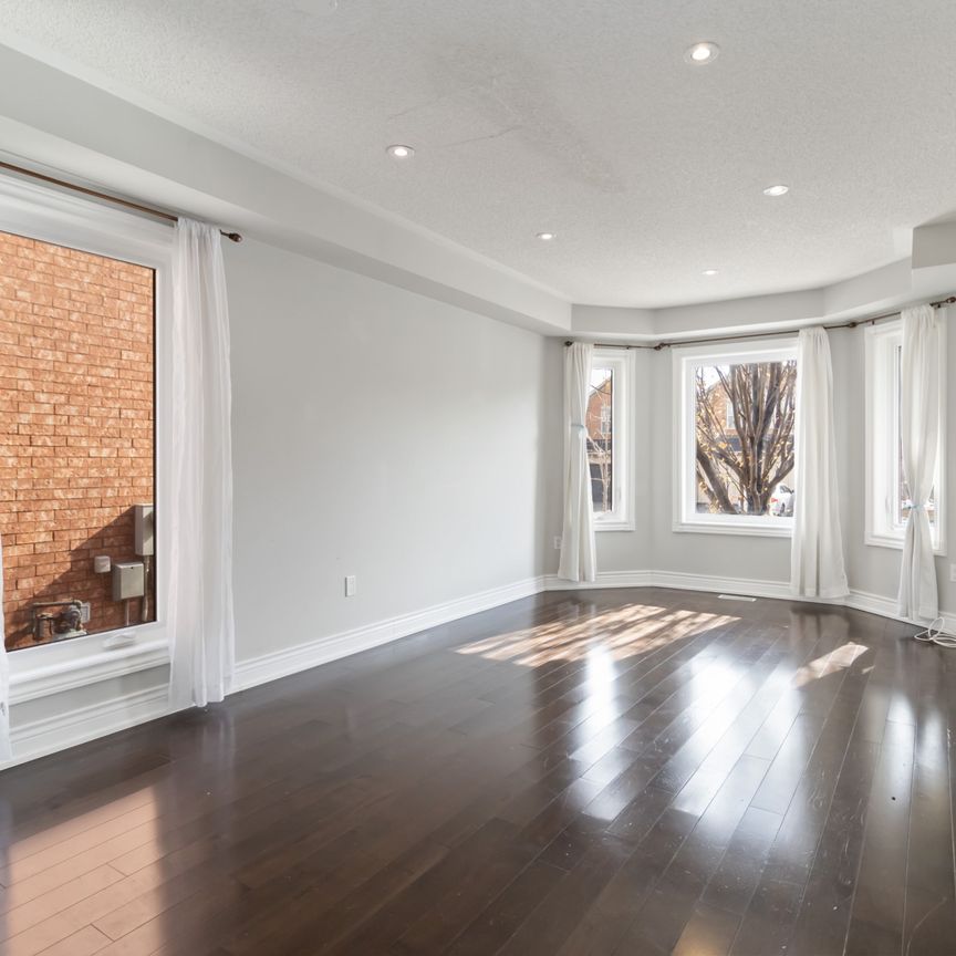 For Lease - 2400 Bankside Drive, Mississauga, Ontario - Photo 1