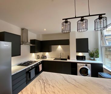 6 Bed Terraced House, Jubilee Drive, L7 - Photo 6