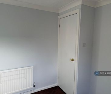 2 bedroom semi-detached house to rent - Photo 6