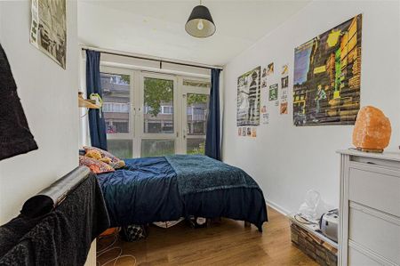 3 bedroom flat to rent - Photo 5