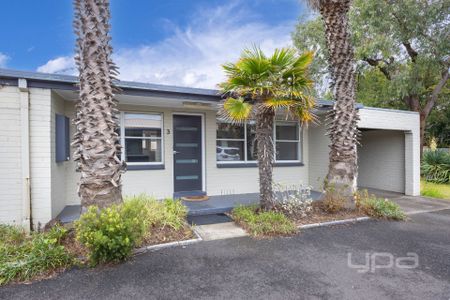 Beachside Bliss - 2 Bedroom Unit with Modern Kitchen - Photo 2