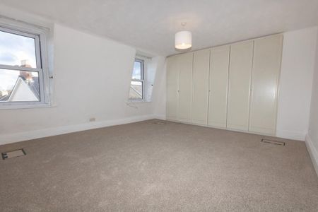 4 bedroom terraced house to rent - Photo 4