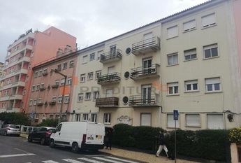 Apartamento T4 em Lisboa
