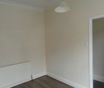AVAILABLE NOW*** TWO DOUBLE BEDROOMS****ENTRANCE HALL WAY*** DINING... - Photo 1