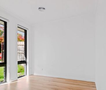 3 Bed, 2 Bath - Photo 5