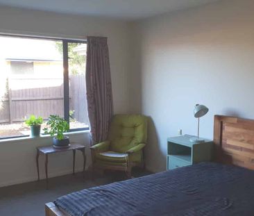 Spacious Family Home - Photo 3