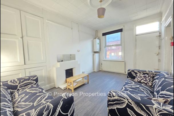 5 Bed Student Accommodation - Photo 1