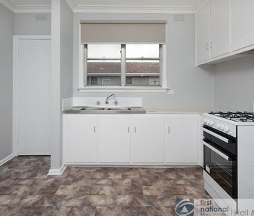 2 / 15 Wedge Street, Dandenong - Photo 2