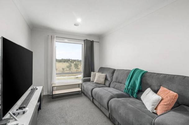 58 Principal Drive, - Photo 1