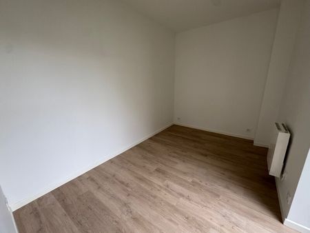 Location Appartement 2 pièces 50m² ORLEANS 45000 - Photo 5