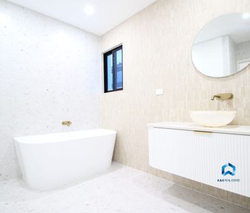 Luxuriously Renovated Family Home in Prime North Rocks Location - Photo 5