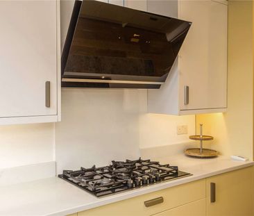 Stylish modern home with West-facing garden in prime Christleton lo... - Photo 6