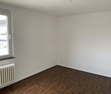 Schöne und einzugsbereite 3-Zimmer-Wohnung in Hagen Wehringhausen a... - Photo 4