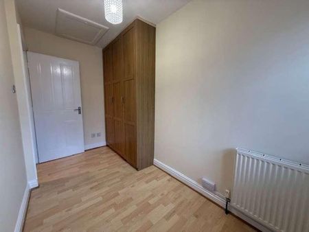 Aldborough Way, YO26 - Photo 2