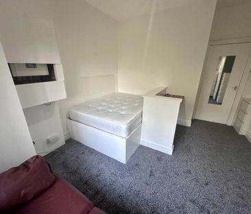 Studio to rent - Photo 5