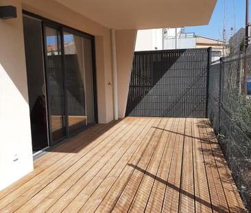 Location Appartement 2 pièces 46m² EGUILLES 13510 - Photo 5