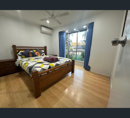 130 Benowa Road, Southport, Qld 4215 - Photo 2