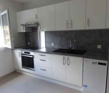 Location Appartement 3 pièces 68m² LE CREUSOT 71200 - Photo 3