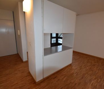 Schöne und helle 2.5 Zimmerwohnung Nähe Inselspital - Photo 2