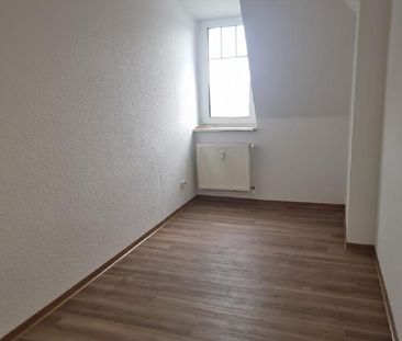 Gemütliche Dachgeschosswohnung in der Südstadt! - Foto 3