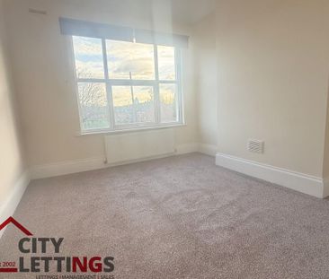 4 bedroom end of terrace house to rent - Photo 6