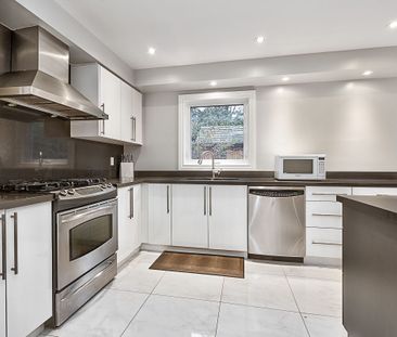 For Lease - 333 Callaghan Crescent, Oakville, Ontario - Photo 4