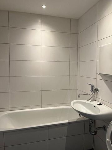 Renovierte 3 Raum Wohnung mit großzügigem Balkon und Aufzug in Gera Lusan - Photo 4