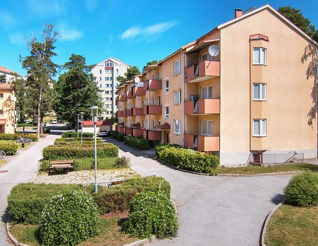 Tallåsvägen 9 C - Foto 1