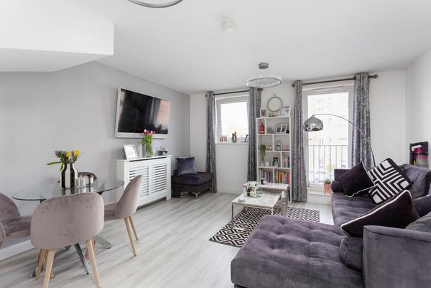 2 bedroom flat to rent - Photo 1