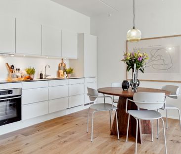 Skøn 3-værelses lejlighed med altan i et unikt gårdmiljø - Photo 3