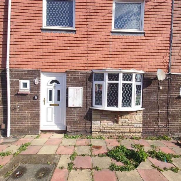 Frederick Street, Grimsby, DN31 - Photo 1