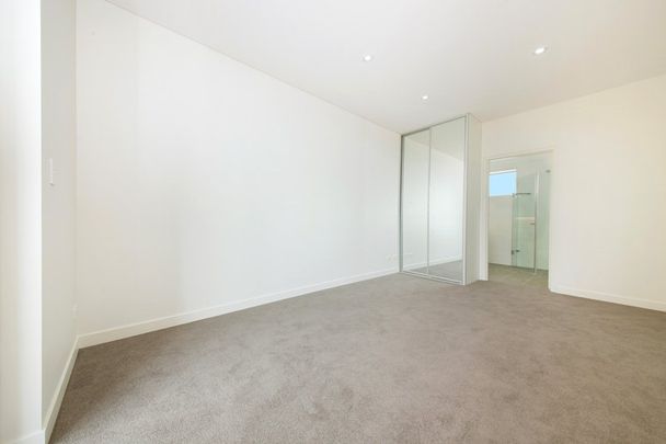 Modern 2 bedroom apartment - Photo 1
