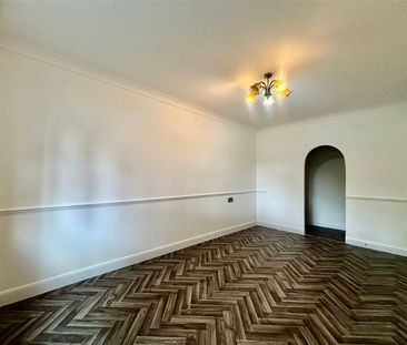 Bartons Way, Farnborough, Hampshire, GU14 - Photo 6