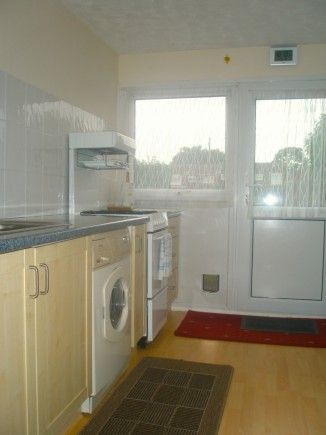 4 Bed - Blackthorn Avenue, Greenstead - Photo 4