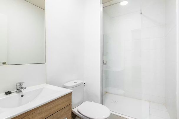 Gran Via Marquès del Túria Gran Via, Valencia, Valencian Community 46005 - Photo 1