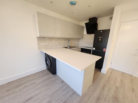 1 Bedroom Flat To Let - Photo 5