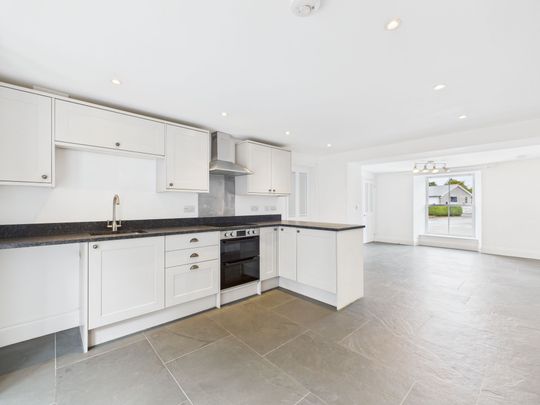 Three bed terraced house to rent in Five Lanes, Launceston, PL15 - Photo 1