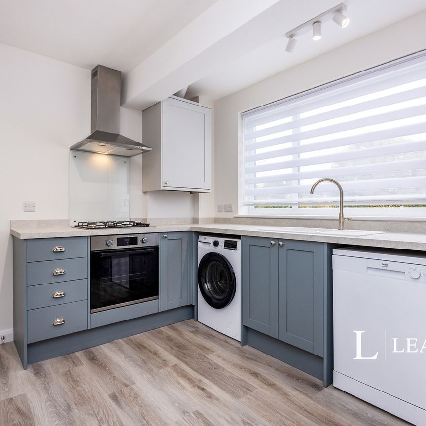 2 bedroom apartment to rent Berkeley Court, London Road, GU1 - Photo 1