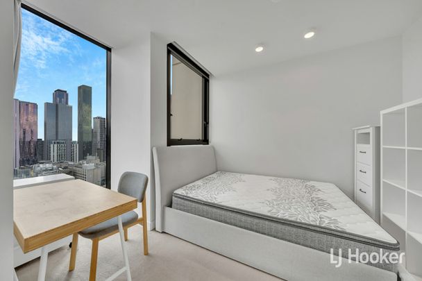 Stylish Fully Furnished 2-Bedroom Apartment for Lease! - Photo 1