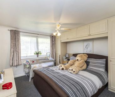 2 bedroom flat to rent - Photo 6