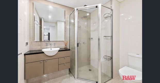 Welcome to Watermak Plaza.. - Photo 1