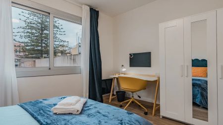 Room in shared apartment in L'Hospitalet de Llobregat - Photo 3