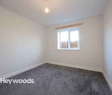 2 bed bungalow to rent in Calvin Court, Holt Lane, Kingsley, Stoke-... - Photo 2