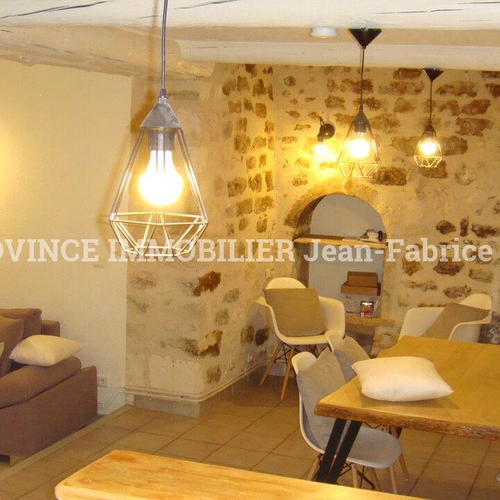 Location Appartement 4 pièces 85m² ST RESTITUT 26130 - Photo 1