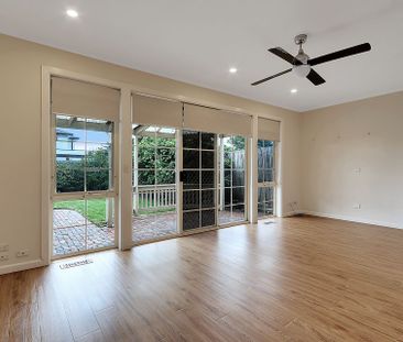 7 Gladesville Drive, Bentleigh East. - Photo 3