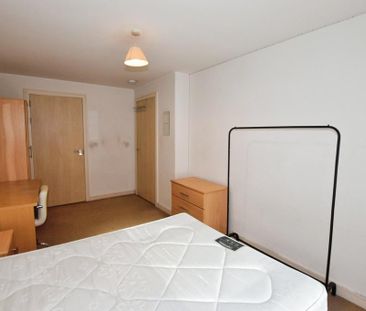 2 bedroom flat to rent - Photo 6