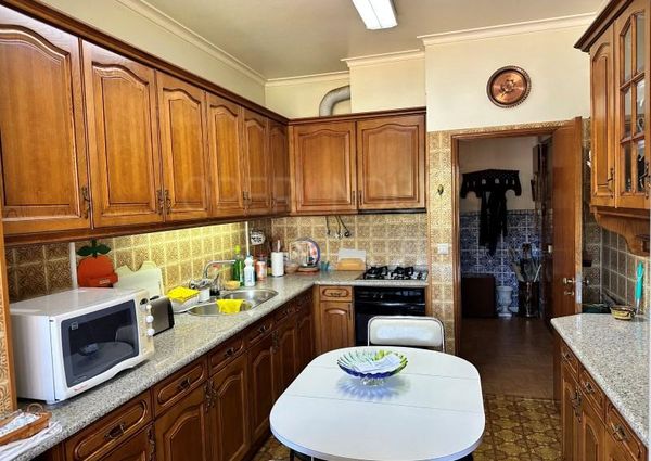 Apartamento T3 em Lisboa