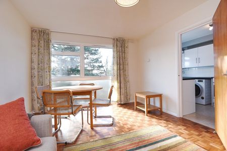 St Johns Park, London, SE3 - Photo 3